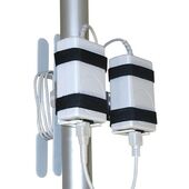 RS-0021-04 - Montura para doble fuente de alimentación con organizador de cables para postes de 2 in /5.1 cm